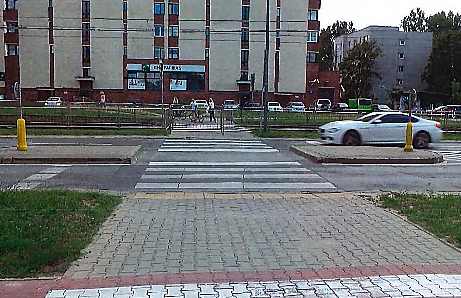 Mieszkacy chc wiate na Broniewskiego