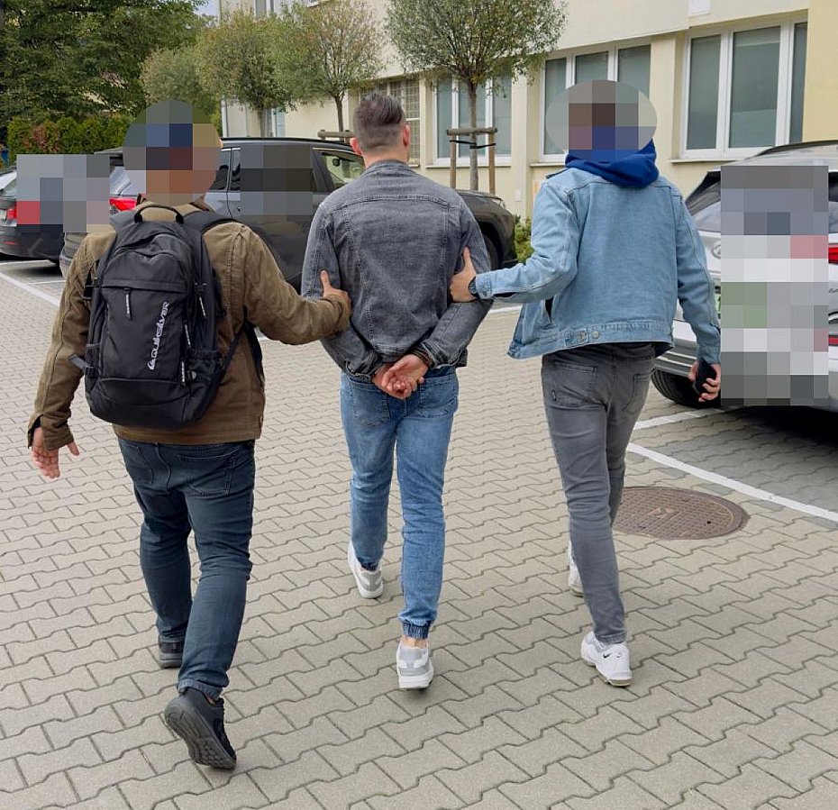 Ze klucze i tysice zotych strat. Oszust "wynajmowa" mieszkania
