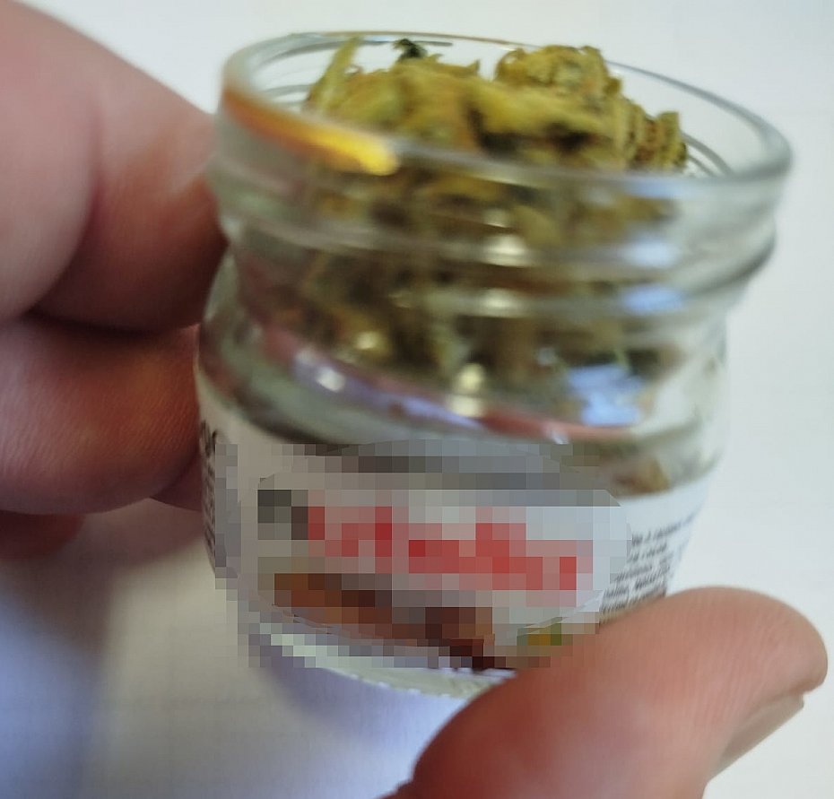 Marihuana w s�oiku po kremie czekoladowym. Policjanci z Bielan zatrzymali 36-latka