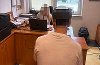 Atak na dostawcę na Bielanach. Dwaj 18-latkowie odpowiedzą za rozbój